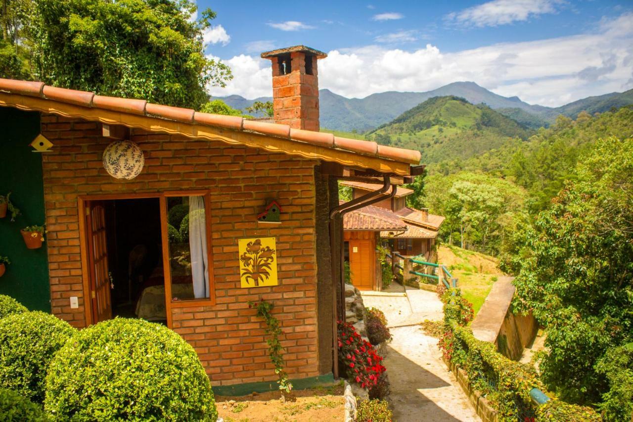 Chalés Lirio dos Vales Visconde De Maua Kültér fotó